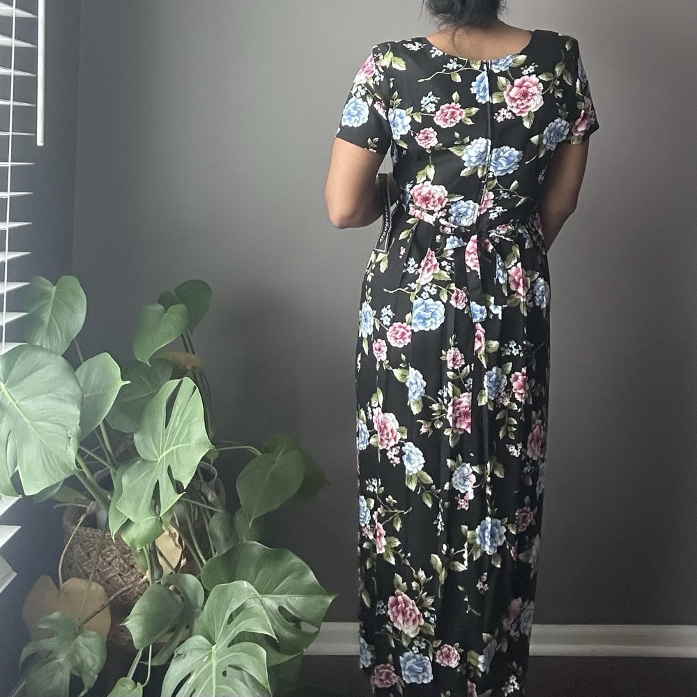 Vintage Erika Maxi Dress Women's Small Black Floral Print Tie Waist 90s Mom NWT - Picture 4 of 14